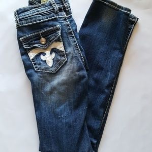 Ripped Straight Cut Jeans